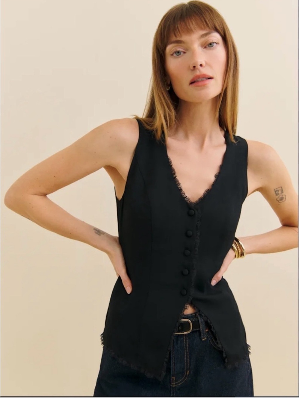 Reformation Skylar Lace Top Black Noir 16 - Picture 3 of 14